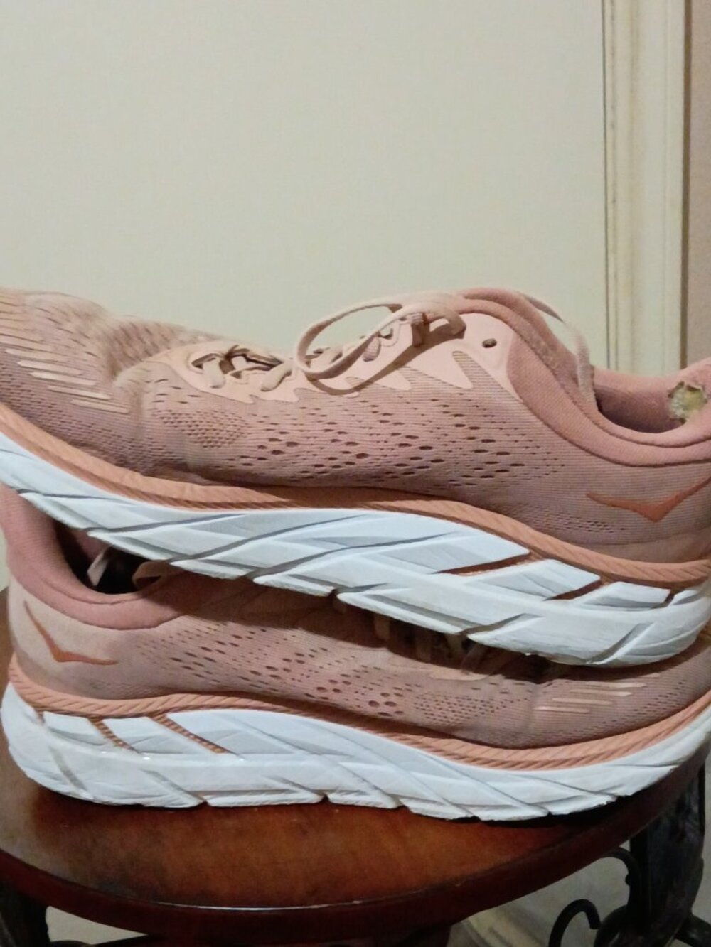 Hoka One One Clifton 7 Women's Sneakers Women's Size 11B 1110509 Pale Mauve - Picture 13 of 15